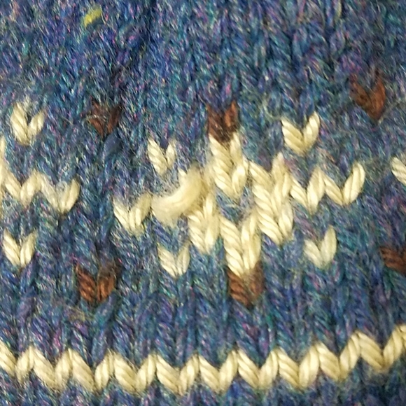 Kids knitted winter beanie cap with monkey… - Picture 5 of 7